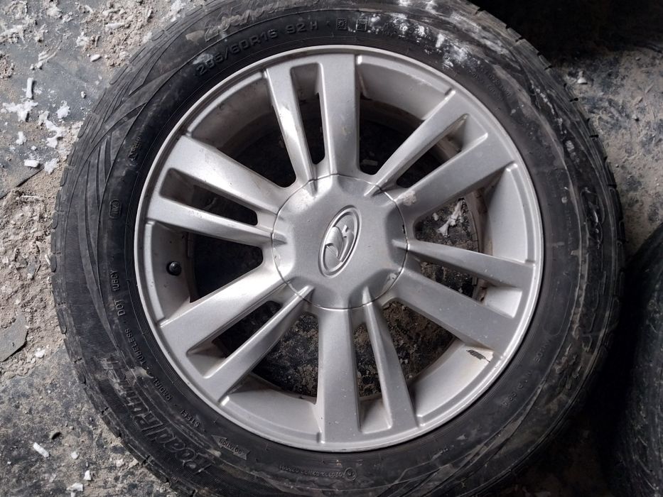 Диски R16. На Lada vesta. С резиной.