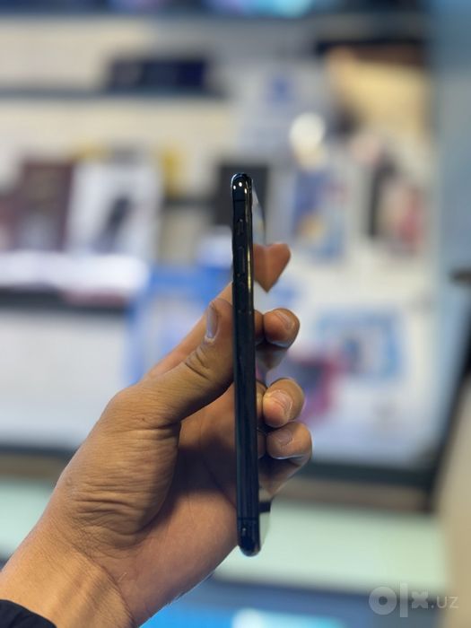 IPhone 11 pro yoks 71