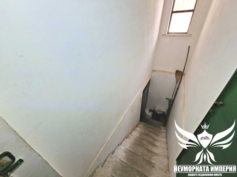 Продавам 100РЗП помещение,офис,студио,магазин в гр.Хасково