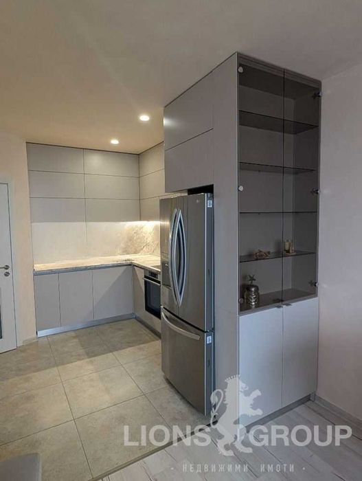 Дава се под наем Двустаен апартамент в Варна, Бриз - 75 кв.м за 897.6 € - Снимка #5