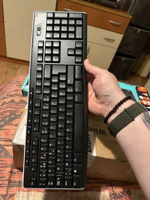 Безжична клавиатура на Logitech