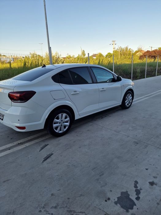 Vând Dacia Logan automată, 2024