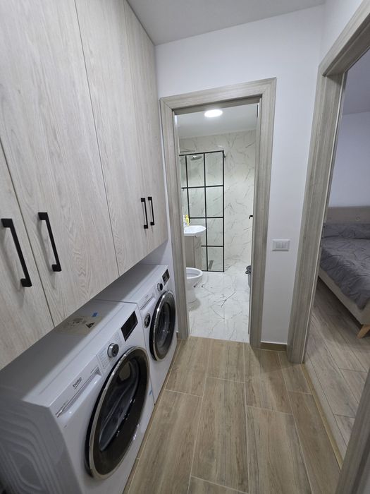 Vând apartament cu 3 camere