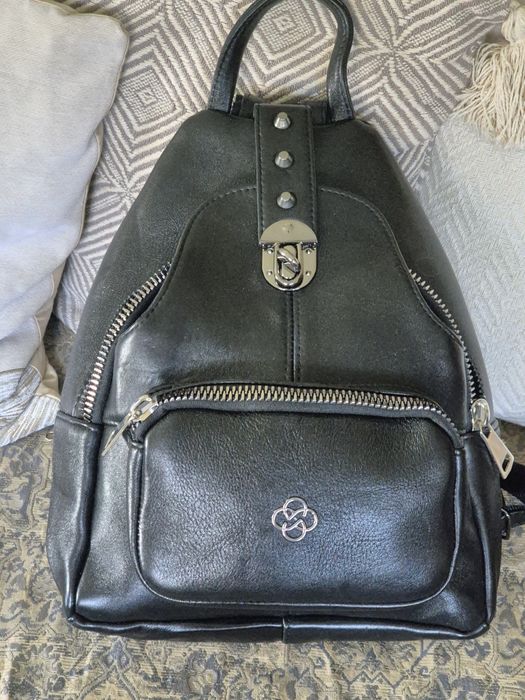 Нова кожена раница EVoStyle Eveline