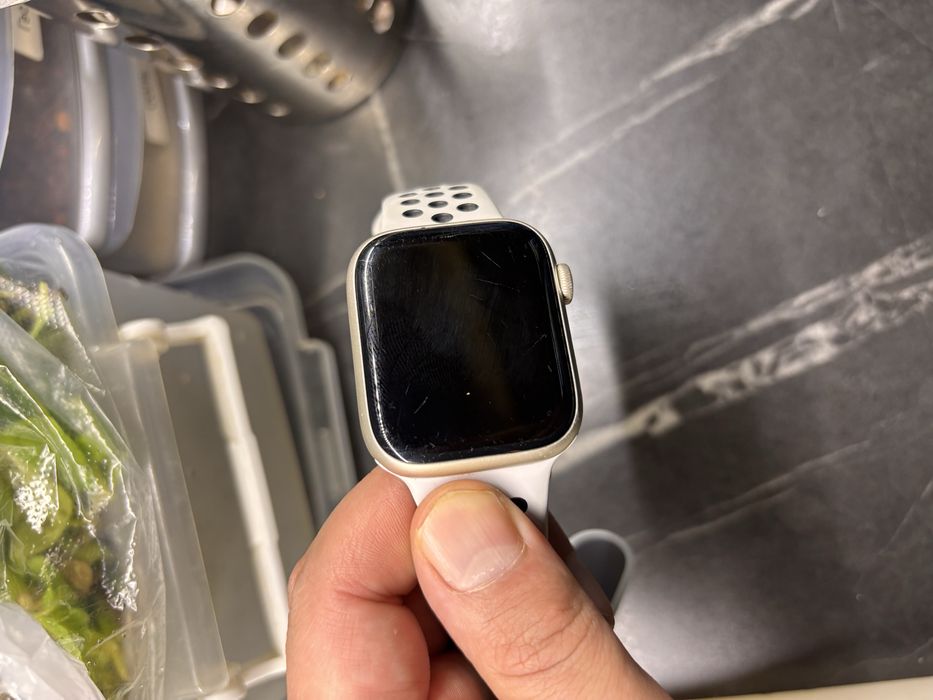 Продаю часы эпл вотч 7
