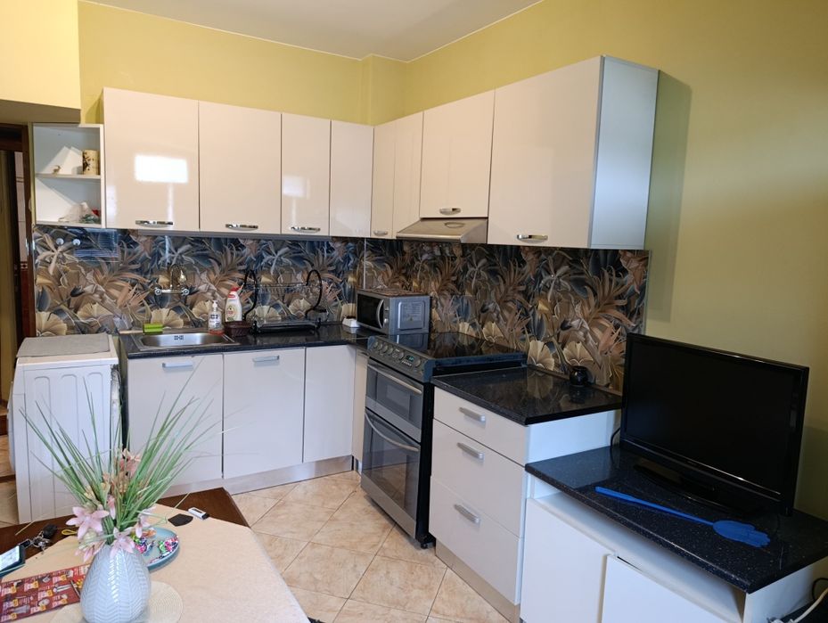 Дава се под наем Тристаен апартамент в Габрово, Център - 62 кв.м за 248.88 € - Снимка #1