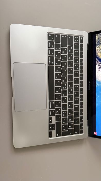 MacBook Air 13 M1 8GB / 256 GB
