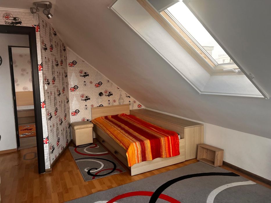Inchiriez apartament 4 camere