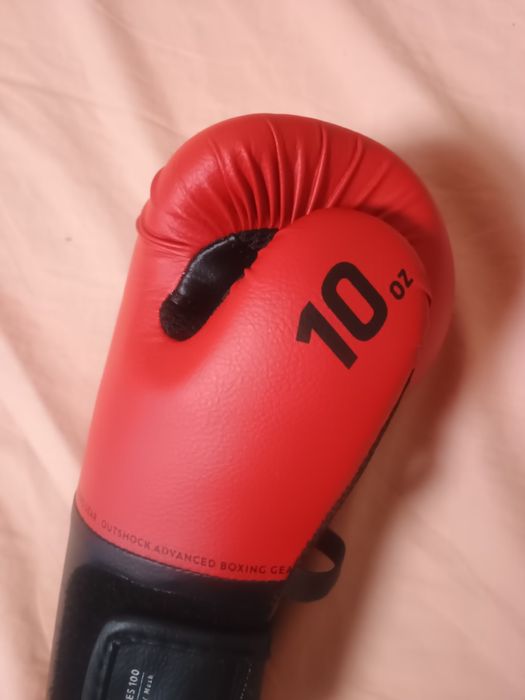 Боксови ръкавици