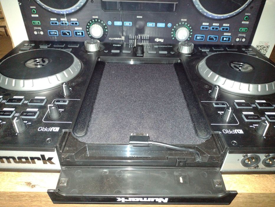 DJ пулт Numark iDJ Pro – професионален контролер