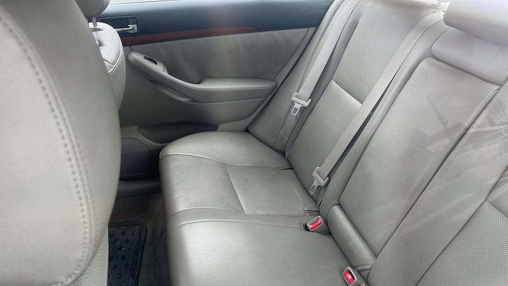 Vand toyota  avensis