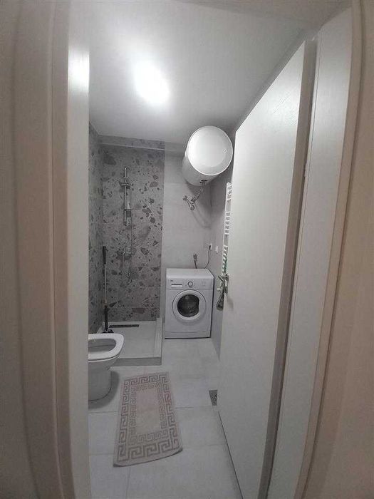 Дава се под наем Двустаен апартамент в Бургас, Братя Миладинови - 50 кв.м за 224.4 € - Снимка #2