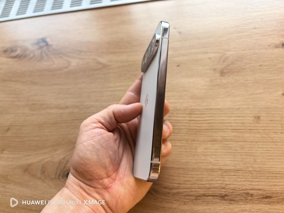 Telefon Google Pixel 9 pro alb impecabil ideal pentru  fotografii