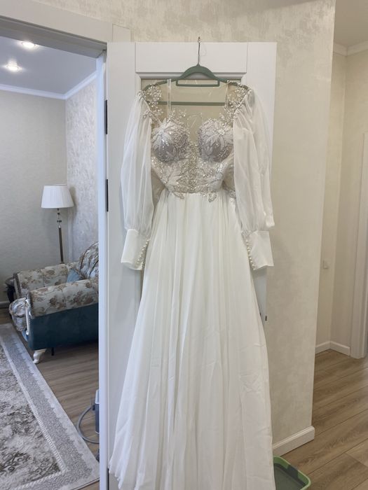 Свадебное платье из натуральной ткани камни натуральные