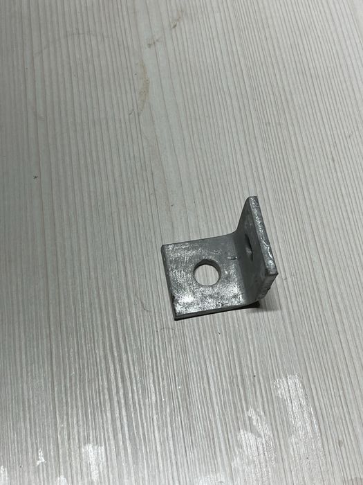 Уголок монтажный 90°