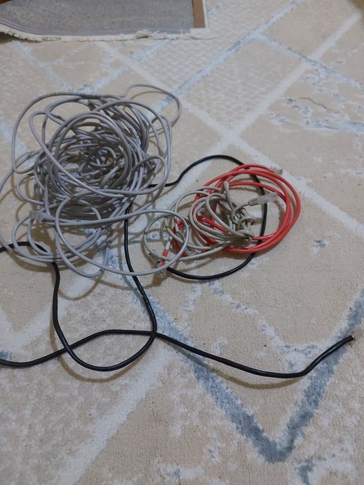 Компьютерные кабели, переходники, роутер TP-Link