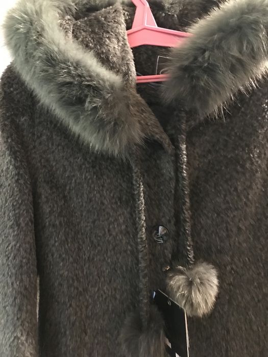 Пальто зимне-весенние