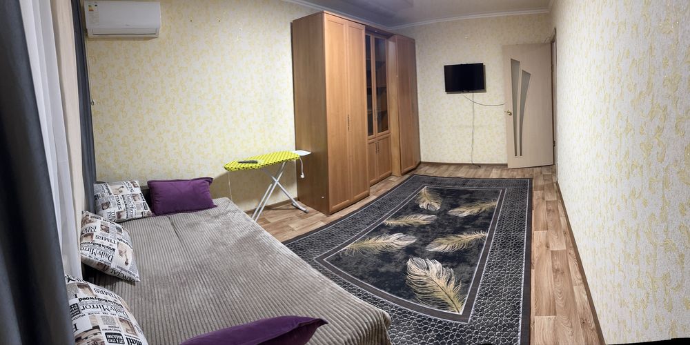 Сдам 2 х ком квартиру