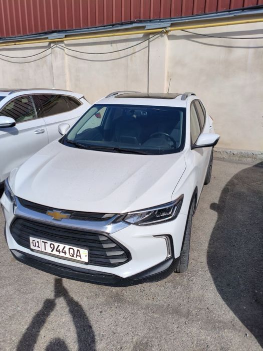 Tracker 2 oq sotiladi