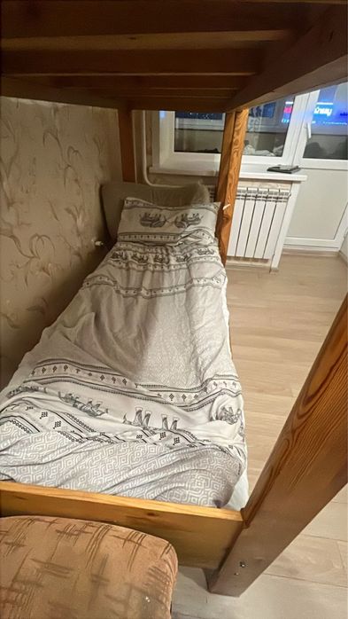 Двухъярусная кровать