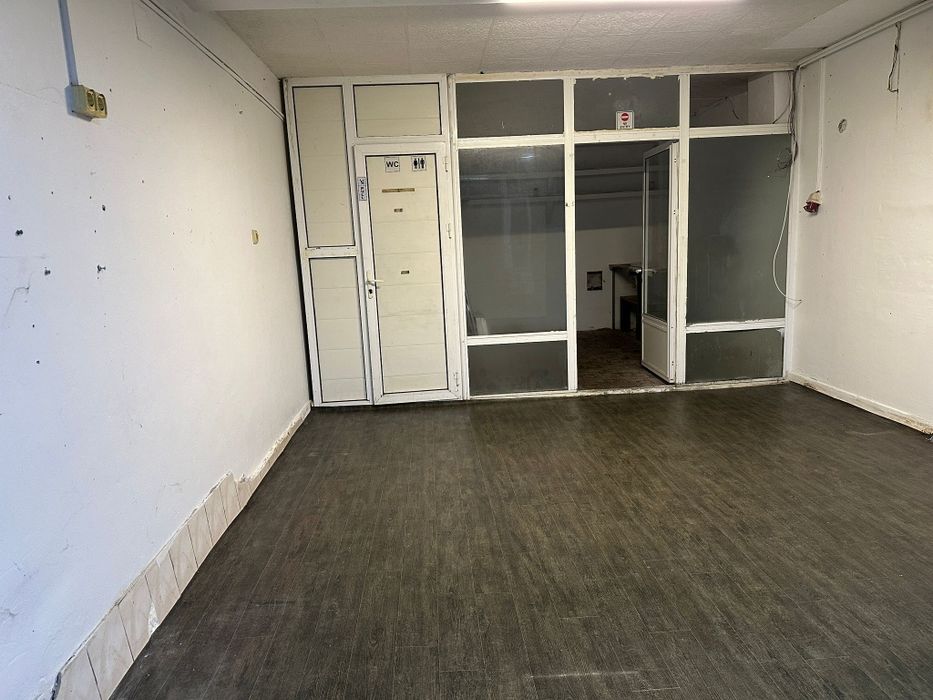 Spatiu comercial Delfinariu