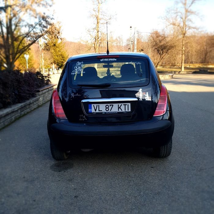 Lancia Ypsilon 1.4 Benzină