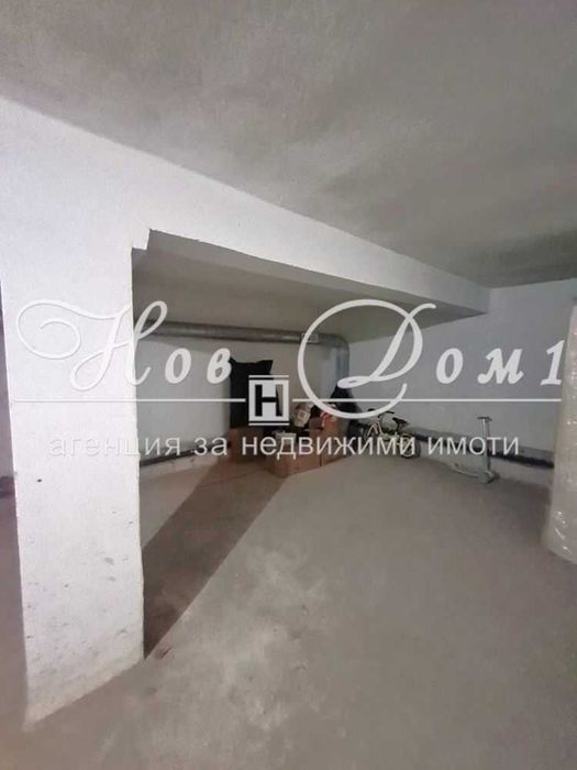 Дава се под наем Гараж / Паркомясто в Варна, Погреби - 24 кв.м за 37903.71 € - Снимка #1