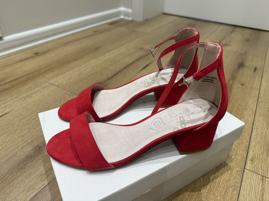 Дамски сандали - бели, червени, бежови