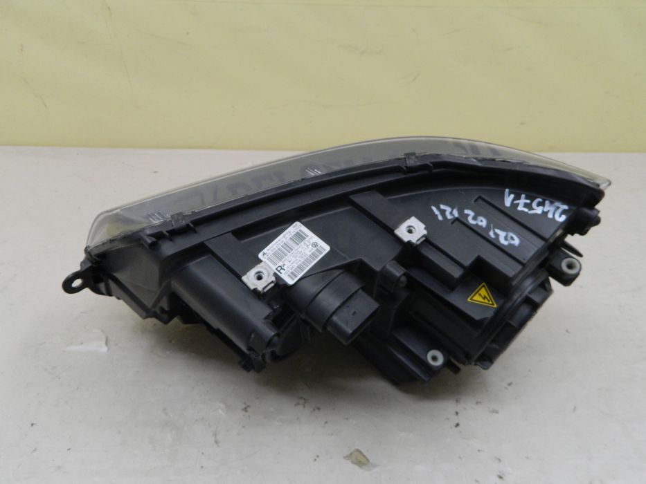 Far dreapta VW Transporter T5 facelift Bi-Xenon LED, 2012, 2013, 2014, cod origine 7E5941016