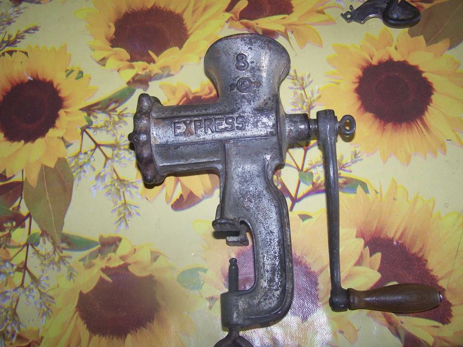 vand masini de tocat carne