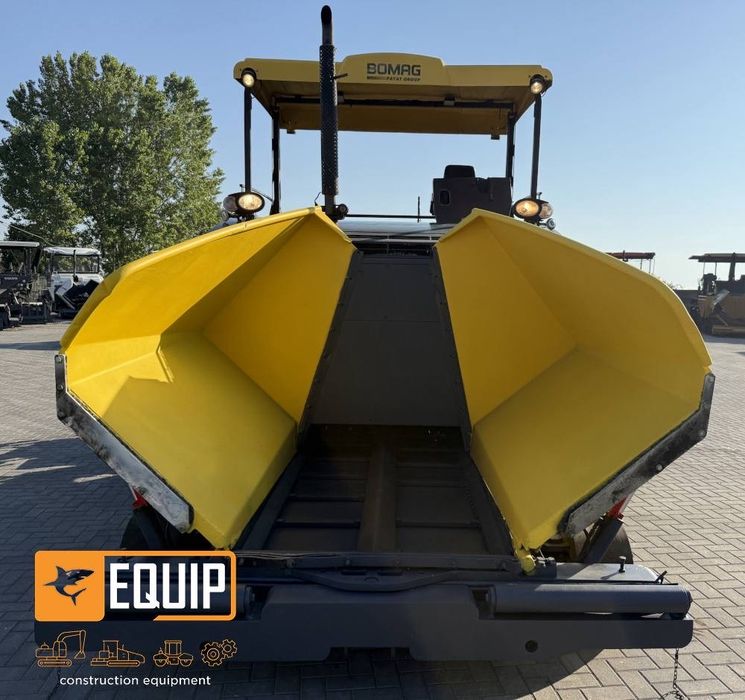 Bomag BF600P асфальтоукладчик