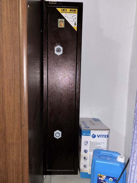 Продам оружейный сейф