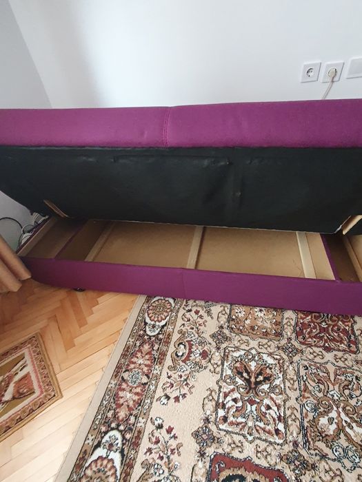 Vând canapea extensibila cu lada urgent