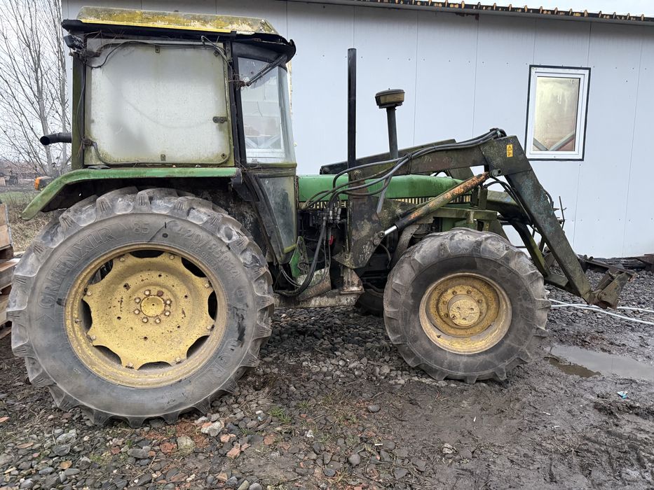 Tractor John deere 2140