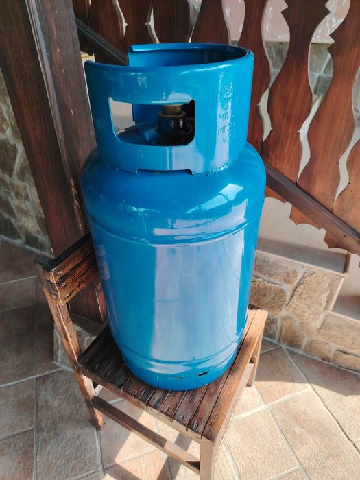 Продавам газова бутилка