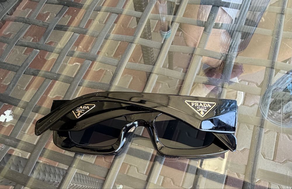 Ochelari de soare unisex PRADA