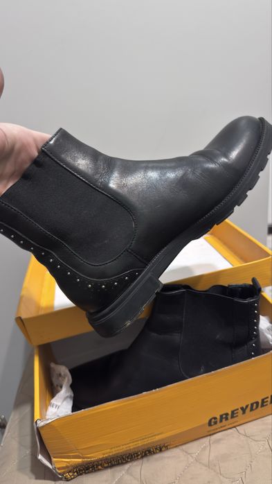 женская  кожаная обувь