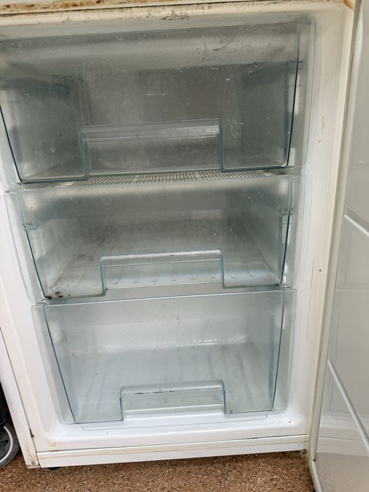 Продам холодильник