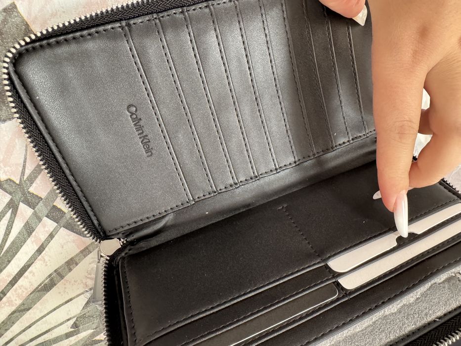 Portofel kalvin klein original.nou cu eticheta. Foarte frumos