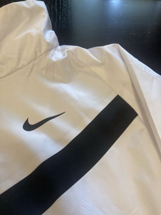 Nike горнище, тип ветровка