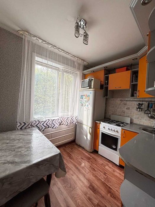 Продам 3к квартиру в 20 мкрн