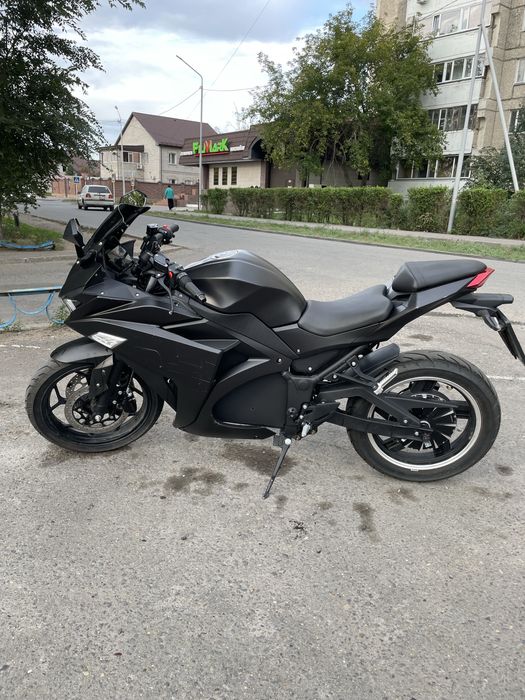 Электромотоцикл yamaha r3