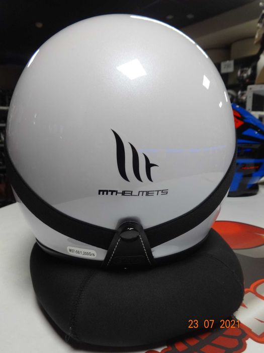 НОВО! Скутерски каски MT Helmets Le Mans 2 Pure скутер мото мотор