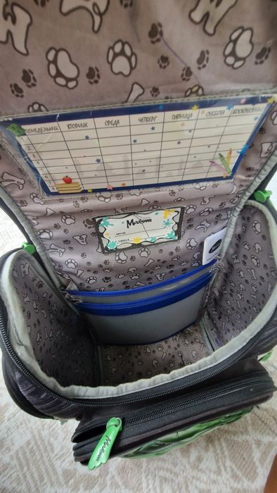 Продам рюкзак для начальных классов