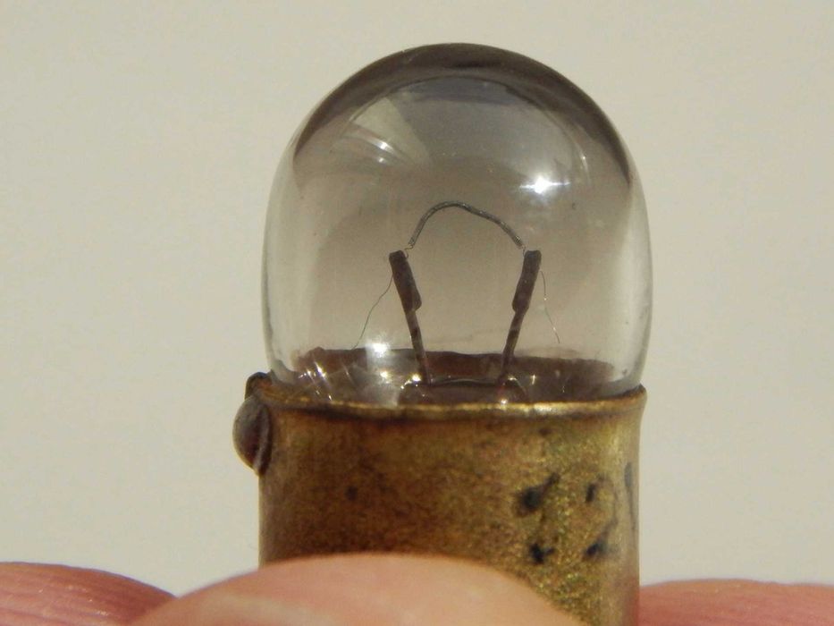 Bec mic cu filament 12 Volti 1.5 Watti bord auto