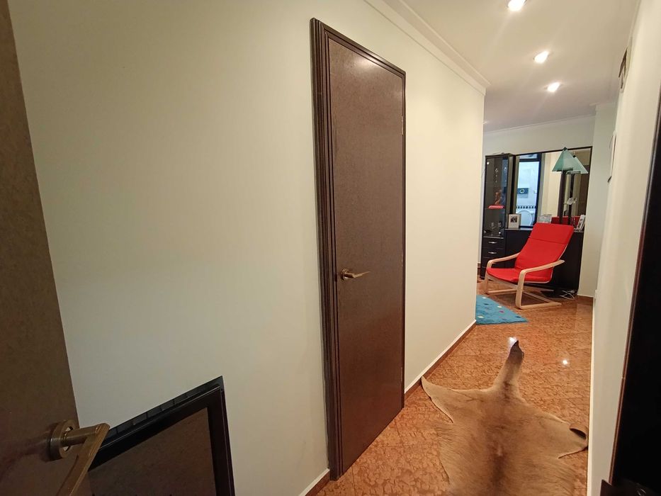 Продава се Тристаен апартамент в Габрово, Център - 130 кв.м за 1154 €/кв.м - Снимка #9