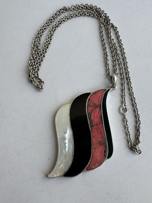 Pandantiv si lant argint -sidef, onix si coral