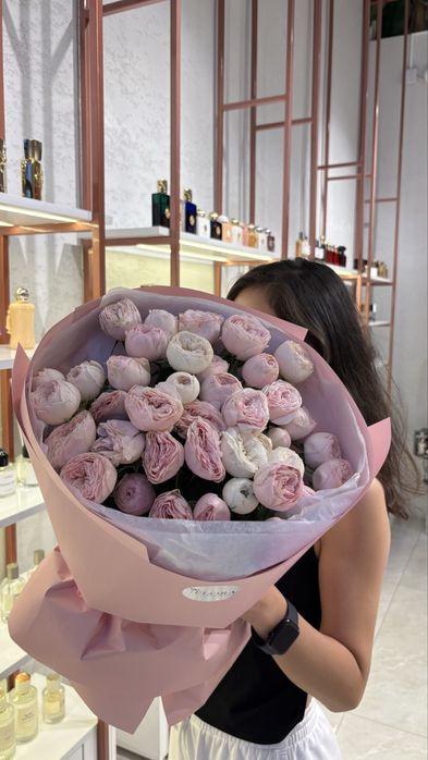 Продам букеи Пионовидных роз