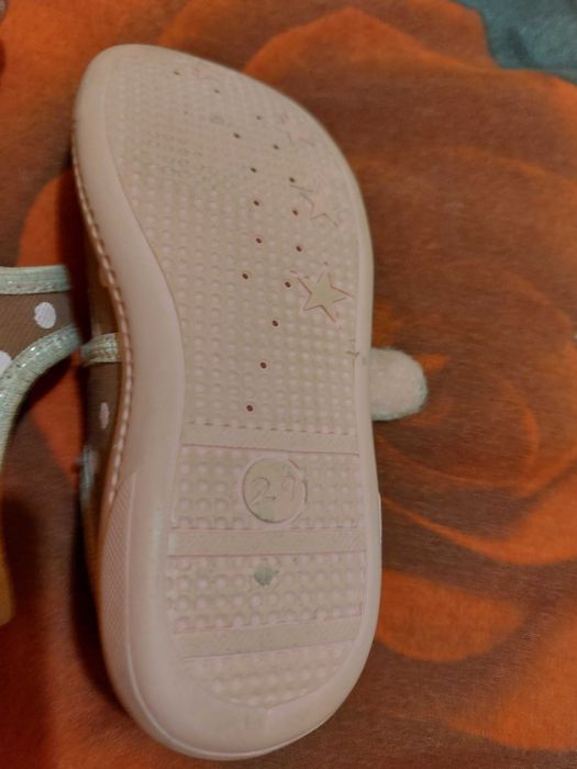 Пантофи за детска градина момиче