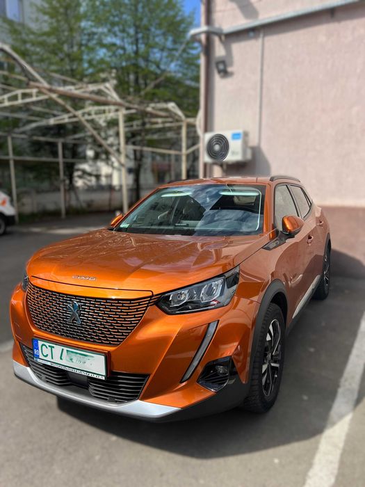 New PEUGEOT e-2008 - SUV Electric 50 Kw